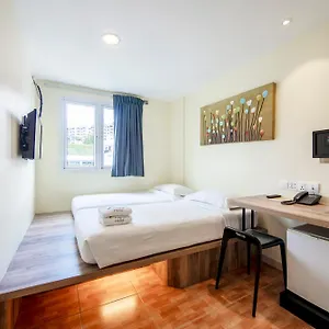 ** Hotel Fragrance - Balestier Singapore